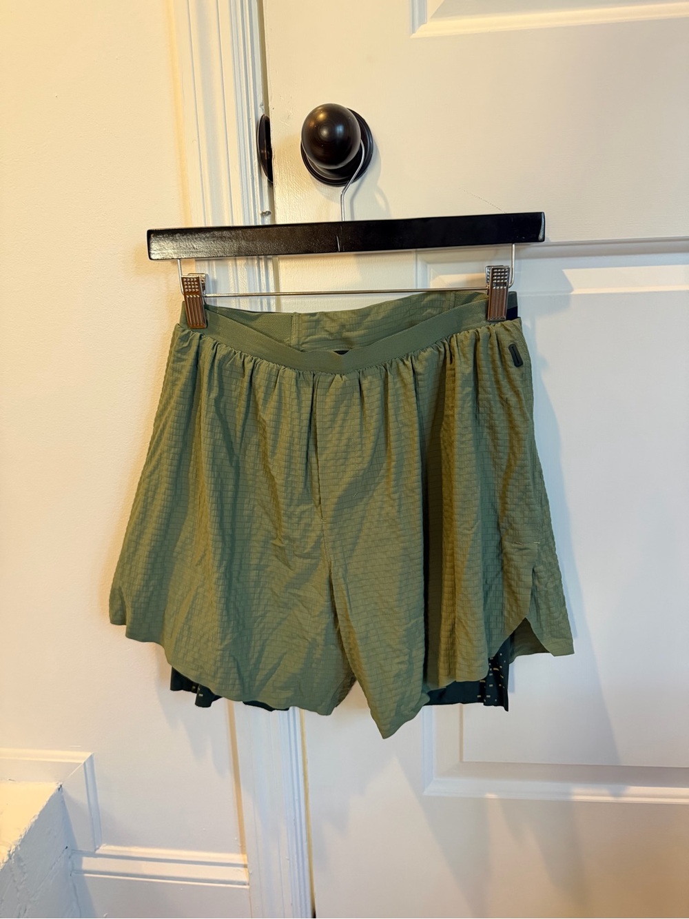 lululemon athletica Green crinkle Men's Athletic Shorts